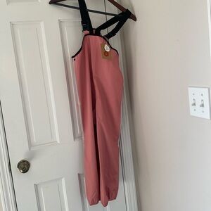 NWT Reima rubber rain pants, raingear for kids.  Outdoor schools, montessori.